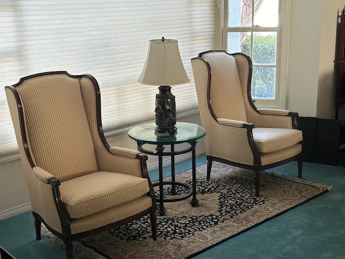 Sofas & Loveseats