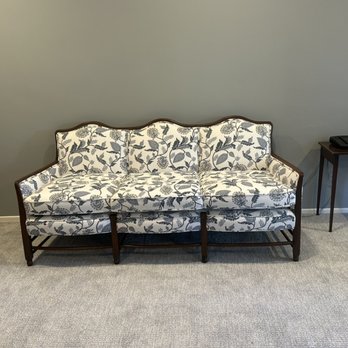 Sofas & Loveseats